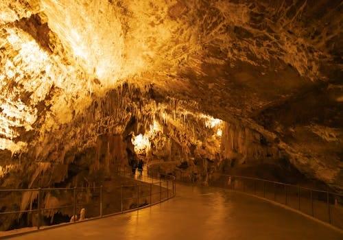 Drach-grottorna med konsert